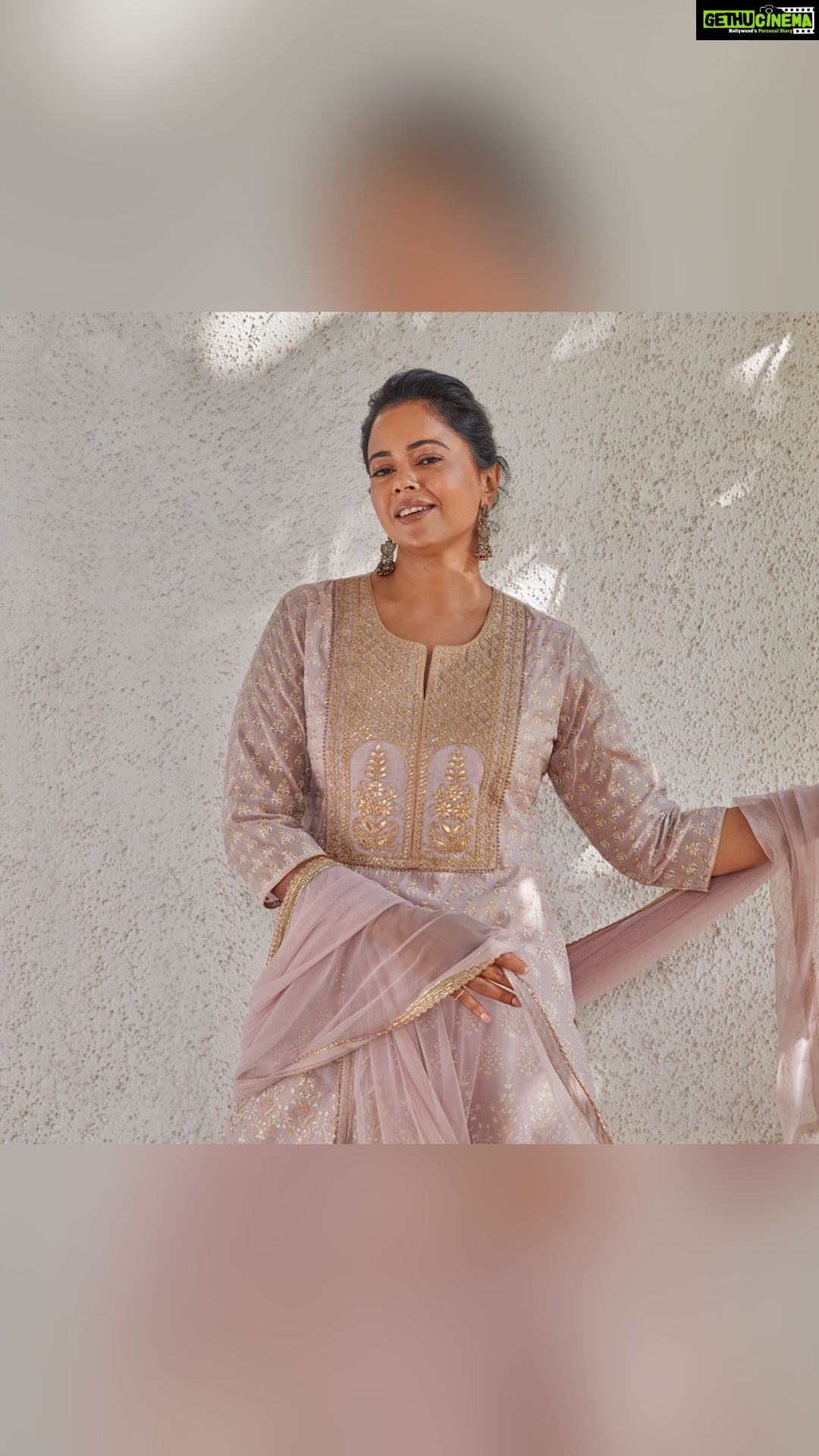 Sameera Reddy Instagram - For occasionwear this season, style solid long kurtas with front embellishing and matching pants in soothing pastels and graceful dupattas for that classic and elegant festive look💫 #WestsideStores#SpringSummerCollection #SS22 #ThisIsUs #NewCollection #NewLaunch #StyleInspiration #ShopOnline #Fashion #Fashiongrams #InstaGood #Style #WomensWear #MensWear #KidsWear #StaySafe #MaskUp #SafetyFirst #ATataEnterprise