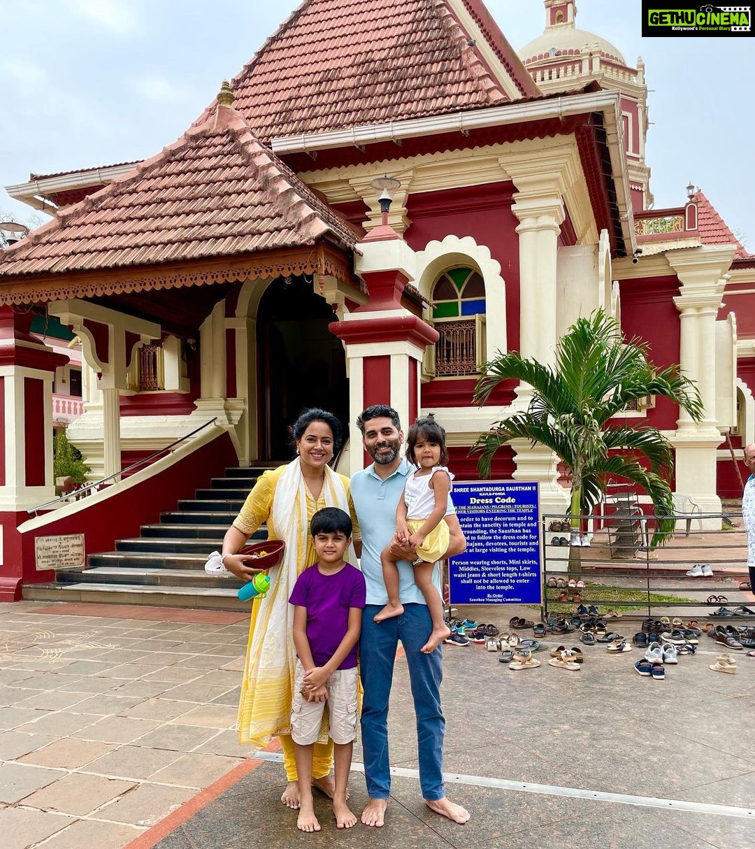 Sameera Reddy Instagram - A beautiful Sunday morning with the kids at Shanta Durga Temple , Kavale🙏🏼 we are blessed to live so close to our family temple and we try coming here as often as we can #blessed seeking lots of positive and powerful blessings for all ! 💫 #shantadurgatemple #goa Shree Shantadurga Saunsthan, Kavale, Ponda, Goa