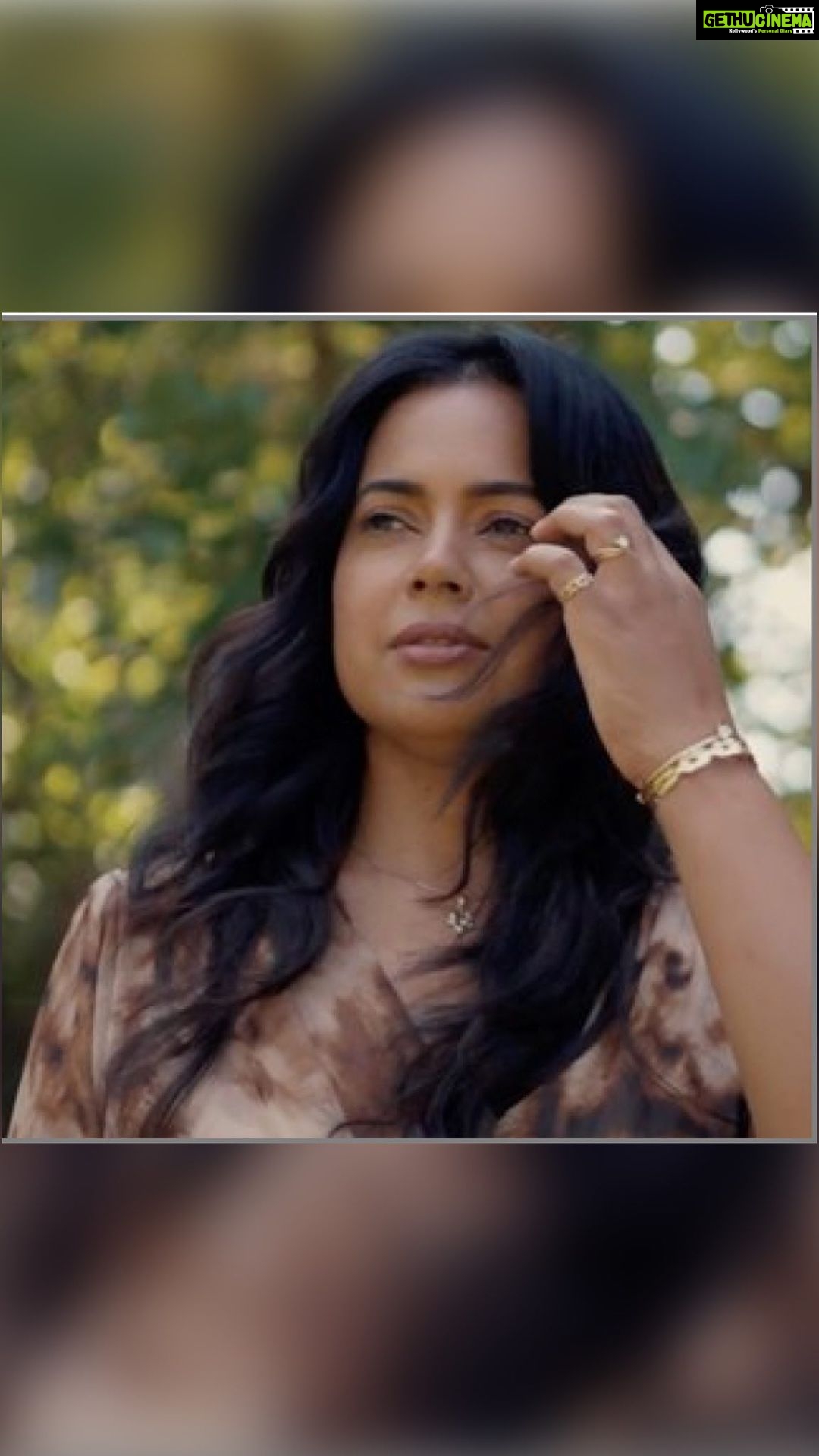 Sameera Reddy Instagram - Life is about understanding everything you are capable of doing, and realizing that you don't have anything stopping you from becoming the best version of yourself!💫 I am so excited to share a new series, Limitless, in collaboration with @westsidestores ❤️ We go on a journey sharing those moments of my life that changed the course of personal relationships and career, and helped me love myself and feel fearless, confident, and empowered. Stay tuned …