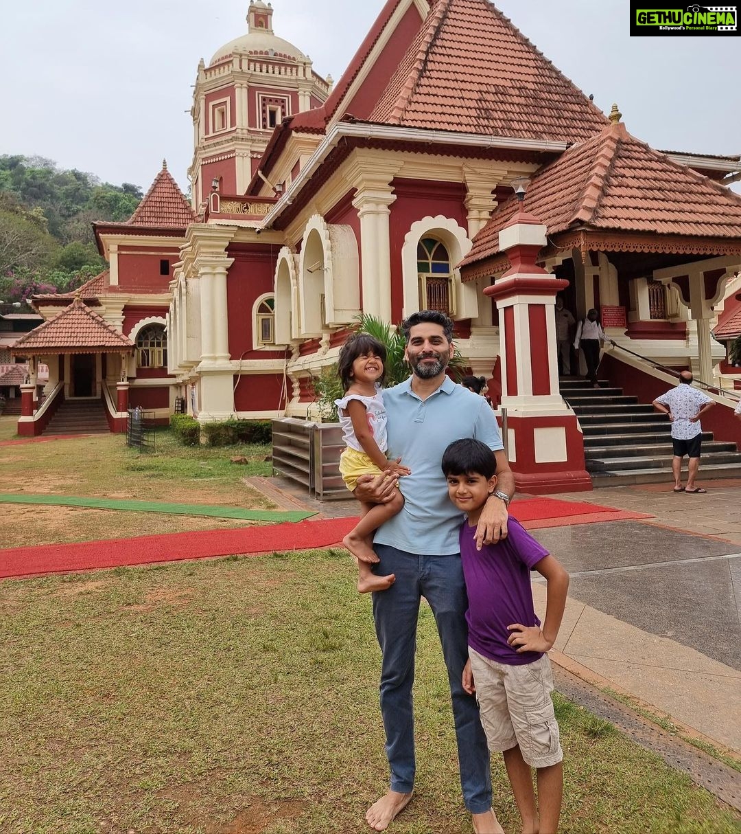 Sameera Reddy Instagram - A beautiful Sunday morning with the kids at Shanta Durga Temple , Kavale🙏🏼 we are blessed to live so close to our family temple and we try coming here as often as we can #blessed seeking lots of positive and powerful blessings for all ! 💫 #shantadurgatemple #goa Shree Shantadurga Saunsthan, Kavale, Ponda, Goa