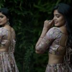 Sanchita Shetty Instagram - Beauty is the purest feeling of the soul. 🌷 PC : @royale_dharma 📸📸 Styled : @naziasyed Cloths : @naziasyedofficial Special thanks : @janaxe13 #sanchita #innerbeauty #innerpeace #serenity #sanchitashetty #spreadlovepositivity ❤️