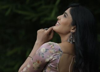 Sanchita Shetty Instagram - Beauty is the purest feeling of the soul. 🌷 PC : @royale_dharma 📸📸 Styled : @naziasyed Cloths : @naziasyedofficial Special thanks : @janaxe13 #sanchita #innerbeauty #innerpeace #serenity #sanchitashetty #spreadlovepositivity ❤️