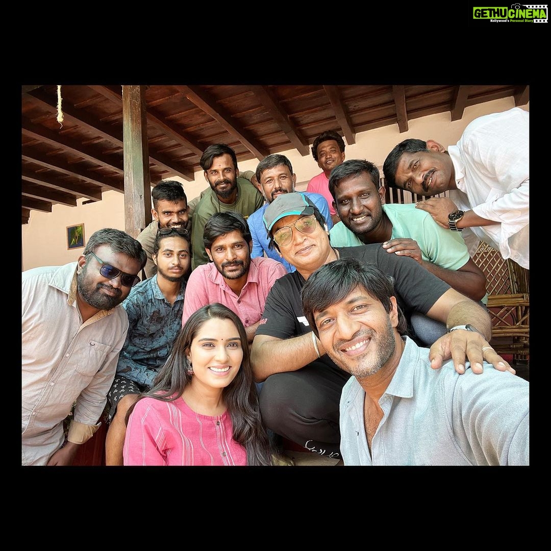 Sangeetha Bhat Instagram - With this post, I’m excited to announce my long awaited comeback to films. it’s been a while. Acting has always been my first love, staying away from it was the toughest part of my life. You all have been very kind and supportive of my work previously. I strongly believe that you will have your best wishes and support with me like always. Sharing few pictures from the current film I’m part of. Hope you will show love and support like always. We are at the final stage of filming. Will soon announce the other films I’m currently part of. Stay connected with me on Instagram. Thanks to team “Roopantara” for beautiful memories. Very grateful to the team. ನಮಸ್ಕಾರ, ಈ ಪೋಸ್ಟ್ನೊಂದಿಗೆ, ನನ್ನ ಬಹುನಿರೀಕ್ಷಿತ ಚಲನಚಿತ್ರಗಳಿಗೆ ಪುನರಾಗಮನವನ್ನು ಘೋಷಿಸಲು ನಾನು ತುಂಬ ಸಮಯ ಕಾತರದಿಂದ ಕಾಯುತ್ತಿದ್ದೆ. ನಟನೆ ಯಾವಾಗಲೂ ನನ್ನ ಮೊದಲ ಪ್ರೀತಿ, ಅದರಿಂದ ದೂರ ಉಳಿಯುವುದು ನನ್ನ ಜೀವನದ ಕಠಿಣ ಭಾಗವಾಗಿತ್ತು. ನೀವೆಲ್ಲರೂ ಈ ಹಿಂದೆ ನನ್ನ ಕೆಲಸಕ್ಕೆ ತುಂಬಾ ಮೆಚ್ಚುಗೆ ಹಾಗು ಬೆಂಬಲ ನೀಡಿದ್ದೀರಿ. ನಿಮ್ಮ ಪ್ರೀತಿ,ವಿಶ್ವಾಸ ಹಾಗೂ ಬೆಂಬಲ ಸದಾಕಾಲ ಹೀಗೆ ನನ್ನ ಕೆಲಸದ ಮೇಲೆ ಇರುತ್ತದೆ ಎಂದು ನಾನು ಬಲವಾಗಿ ನಂಬುತ್ತೇನೆ. ನಾನು ಭಾಗವಾಗಿರುವ ಪ್ರಸ್ತುತ ಚಲನಚಿತ್ರದ ಕೆಲವು ಚಿತ್ರಪಟಗಳನ್ನೂ ಹಂಚಿಕೊಳ್ಳುತ್ತಿದ್ದೇನೆ. ಚಿತ್ರೀಕರಣದ ಅಂತಿಮ ಹಂತದಲ್ಲಿದ್ದೇವೆ. ನಾನು ಪ್ರಸ್ತುತ ಭಾಗವಾಗಿರುವ ಇತರ ಚಿತ್ರಗಳನ್ನು ಶೀಘ್ರದಲ್ಲೇ ನಿಮ್ಮೊಂದಿಗೆ ಹಂಚಿಕೊಳ್ಳುತ್ತೇನೆ. instagram ನಲ್ಲಿ ನನ್ನೊಂದಿಗೆ ಸಂಪರ್ಕದಲ್ಲಿರಿ. ಸುಂದರ ನೆನಪುಗಳಿಗಾಗಿ "ರೂಪಾಂತರ" ತಂಡಕ್ಕೆ ಧನ್ಯವಾದಗಳು. @actorkishore @blsraju #sangeethabhat #sangeethabhatsudarshan #kishorekumarhuli #actorslife #actresslife #actressforever #roopantara Mudigere