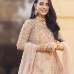 Sarah Khan Instagram - 💕 Hair and makeup @akifilyasofficial Wearing @farahandfatima Kungun @kohar_jewel Jewellery @jaipurandco 📸 @mahasphotographyofficial