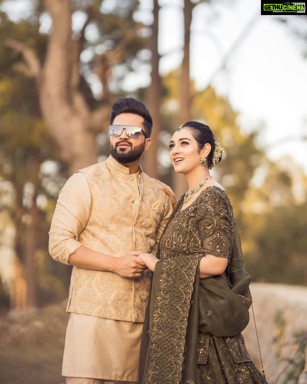 Sarah Khan Instagram - Me and You ♥️ Thank you @mahasphotographyofficial for capturing all the precious moments ✨ 📸 @mahasphotographyofficial 👗 @meeras.ns @humayunalamgirmenswear 💎 @jaipurandco 💄 @akifilyasofficial 🏔 @margallahillscourtyard @islotimes Margalla Hills