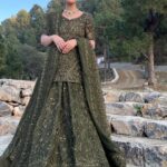 Sarah Khan Instagram - 💒💕⛰ Wearing @meeras.ns Hair and Makeup @akifilyasofficial Jewellery @jaipurandco 💕 @islotimes Margalla Hills