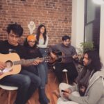 Shakthisree Gopalan Instagram - One year ago if someone had told me that I would be sitting in an apartment in Manhattan jamming out to harmonies at 3:00 AM with a bunch of crazy talented special humans whom I’d never met before - I would’ve called them crazy. 👾 It’s mad beautiful how music and the universe brings people together in all kinds of ways.✨ Come watch me sing my heart out with some supremely talented peeps from @berkleenyc tonight at the @cuttingroomnyc 8:00 PM ♥️ Free tickets - LINK IN BIO! . Shout out to @urvaa99 and Nikhil who’s beautiful tune ‘Nabi’ we are singing on this vid - we will be playing this and more with @varunjhunjhunwalla @kasahmusic @prannaysastry @thesaurusrexband @siobear @mendeleyev . . #performinglive #GigAlert #NYC #chennai #pune #mumbai #kolkata #newyork #berkleecollegeofmusic #berkleenyc