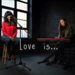 Shakthisree Gopalan Instagram - #GigAlert!🔥Peeps of NYC!! Come and spend an evening of music, love and celebration with me and my friends!♥️I’m so mega thrilled to share that I will be performing at the @cuttingroomnyc March 8th 8:00 PM as part of @berkleenyc #BerkleeNYCnight. I can’t wait to share the stage with some incredibly talented dear friends and wonderful humans from the #BNYC community. @siobear and I will be performing “Love is” among other pieces. :) It is going to be an epic night - Come through and come say hi! ☺️♥️ . . ⭐️Free Event⭐️Register for Free Tickets - Link in Bio ♥️ . . 📷 : @ryannavamedia 🎚: @tobsgarage . . . #NewYork #NYC #newyorkcity #thecuttingroom #shakthisreegopalan #chennai #kochi #shakthisreegopalanlive