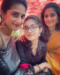 Shamlee Instagram - With my ladies‼️ 
Happy women’s day 👑