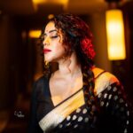 Shamna Kasim Instagram – Be bold enough to design your life…. 

Styled by @officialanahita 
Saree: @ridhis.sarees
Pic: @v_capturesphotography
Hairstylist: @hairartistpoojagupta 
Personal staff: @bhanu.reshma.90