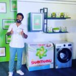 Shanthanu Bhagyaraj Instagram - It was amazing to join @ciby.chandran to talk about gender equality at home as part of #sharetheload movement by @ariel.india 👍🏻 We also inaugurated the special edition customized name-change packs – see my name right up on Ariel’s Matic pack! This year, #ariel is touching a very important reality – if men can share the load of household chores with other men, why not with their wives? We did some fun chores at the event, and I hope that all of this can spark conversations between couples and make them realise the inequality. Let’s take the first step to see equal. When we #SeeEqual, we #sharetheload #ad