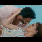 Sherin Instagram - 💃🏻💃🏻 #sherin #thuruthurukangal #love #tamilsongs #tamilcinema #tamil #tamilsongs #sidsriram