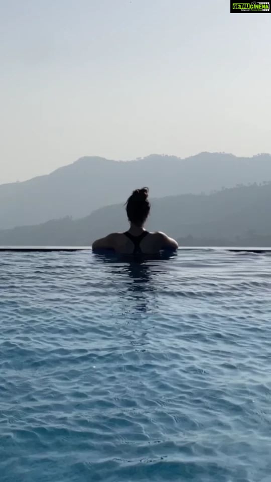 Sherlin Seth Instagram - The most unplanned and spontaneous pool visit this was ! The temperature outside was 15 degrees Celsius and the water's temperature was probably 7-8 and it was oh so cold but @vinayak_rulz and I gathered some strength and finally dived into the pool, totally worth it though ! Here's to a magical trip ✨ with @smridhisood and @kratinc ❤️ . . . . #reelsinstagram #reelkarofeelkaro #reelitfeelit #viralreels #viralpost #foryoupage #forme #sherlinseth #tamilcinema #tamilactress #bollywoodmovies #bollywood #pool #bikini #abs #gymlover
