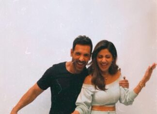 Shilpa Shetty Instagram - The reunion we didn’t know we needed 🥳💃🏻🕺😋 @filmy.mirchi . . . . . . #reelitfeelit #reelsinstagram #explore #shutupandbounce #friends #instagramreels #shapeofyou #PintolaShapeOfYou