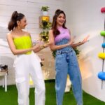 Shilpa Shetty Instagram – Ni Hum Aaye Teri Liye Dekh Saj Dhaj Ke🔥 Thakna Ni Aaj Humne Taan Nach Nach Ke💃🏻
.
.
.
.
.
#ShapeOfYou #PintolaShapeOfYou #reelkarofeelkaro #reelkarotefeelkaro #reelsvideo #instagramreels #dance #haulihauli