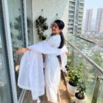 Shivangi Joshi Instagram - Happy Holi ❤️💙💚🧡💛💜🤎🤍🖤 @bunaai