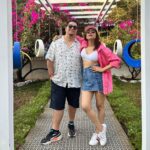 Shraddha Das Instagram - Could I be any happier?! 😃 Thank you @gouriepatil @snehzala , @mumbaiphotowala , @amanjaitly9 , @ankit5589 , @thesharpeyeddude for this super fun and memorable birthday! @bistrovagator #goa #birthday #vagator #friendstrip Bistro Vagator