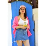 Shraddha Das Instagram - Of course, I don’t know how to act my age. I’ve never been this age before! Happy Birthday to me🥳 📸 @mumbaiphotowala & @snehzala Styling: @artbyavnee @bistrovagator #birthday #goa #vagator #pink Bistro Vagator