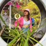 Shraddha Das Instagram - Of course, I don’t know how to act my age. I’ve never been this age before! Happy Birthday to me🥳 📸 @mumbaiphotowala & @snehzala Styling: @artbyavnee @bistrovagator #birthday #goa #vagator #pink Bistro Vagator