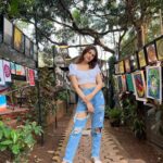 Shraddha Das Instagram - My heart just did not want to leave this place @artjunagoa ♥️ If anyone knows me,this is my vibe😍 Dream to own such a place one day! 📸 @snehzala Styling : @thewandermannequin Top : @amorecoutureofficial #goa #artjunacafe #myvibe #birthdayweek #balifeels #shraddhadas #nmrk Artjuna