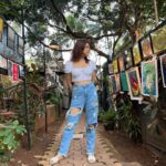 Shraddha Das Instagram - My heart just did not want to leave this place @artjunagoa ♥️ If anyone knows me,this is my vibe😍 Dream to own such a place one day! 📸 @snehzala Styling : @thewandermannequin Top : @amorecoutureofficial #goa #artjunacafe #myvibe #birthdayweek #balifeels #shraddhadas #nmrk Artjuna