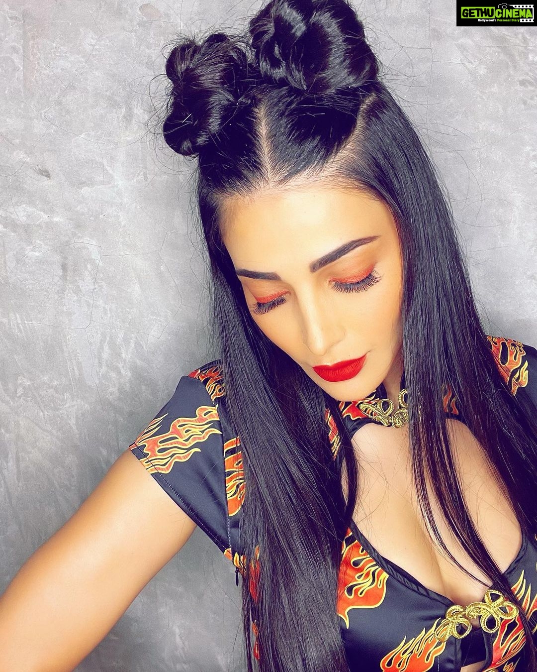 Shruti Haasan - 704K Likes - ❤️❤️🔥💛🔥💋🐞🍁🌹 💁🏻♀️💇🏻♀️ @cristianocpereira