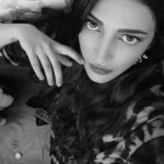 Shruti Haasan Instagram - 🖤
