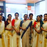 Shweta Menon Instagram – @amma.association women’s day celebration’s 

@shailajateacher 
@surabhi_lakshmi 
@swasikavj 
@ansiba.hassan 
@thesnyalikhan 
@pillai_manju 
@shwetha_menon 
@ponnammababu 
@imbeena.antony 
@riaa_saira 
@parislaxmi 
@devichandana82 
@rachananarayanankutty 
@lakshmi.sruthi 
@ananyahere 

Costume courtesy for AMMA women’s day celebration’s @ar_handlooms_kuthampully 

#womensday #womensday2022 #amma Association of Malayalam Movie Artistes