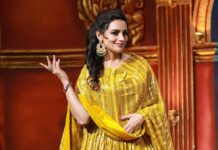 Shweta Menon Instagram - #shwethamenon MUA @mukeshmuralimakeover Stylist @sabarinathk_ Costume @ladies_planet_ Jewellery @mayoorajewels_by_archana Trivandrum, India