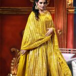 Shweta Menon Instagram - #shwethamenon MUA @mukeshmuralimakeover Stylist @sabarinathk_ Costume @ladies_planet_ Jewellery @mayoorajewels_by_archana Trivandrum, India