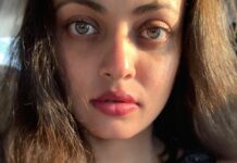 Sneha Ullal Instagram - Naked face,numb but still real.#snehaullal #keepitreal