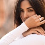 Sonal Chauhan Instagram - 🦁 . . . . . . . . . . . . . . . . . . . . . . . . . . 📸 @dieppj HMU @vijaysharmahairandmakeup #love #sonalchauhan #baby #weekend #saturday #wild #sun #magic #miracle #tuesday #gold #eyes #rings