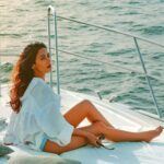 Sonal Chauhan Instagram - Mood ….. 🐬 🐬🐬 . . . . . . . . . . . . . . . . . . . . . . . . . . . Hair n Makeup @vijaysharmahairandmakeup Styled by @ashwin_ash1 #love #sonalchauhan #comfort #trending #ghostmovie #pink #white #sea #waves #dubai #setlife #shoot #water #baby #monday Marina Dubai