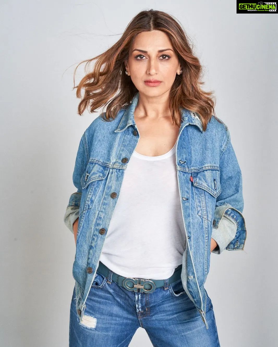 Sonali Bendre Instagram - Somethings never change. Then again, why should they? #DenimOnDenim