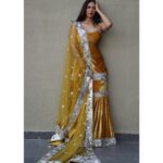 Sonam Bajwa Instagram – In custom @hussainrehar.official for MVNKTN premier night 💛
Make up by yours truly ☺️
Hair @hairbyharrybajwa