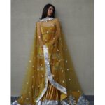 Sonam Bajwa Instagram – In custom @hussainrehar.official for MVNKTN premier night 💛
Make up by yours truly ☺️
Hair @hairbyharrybajwa