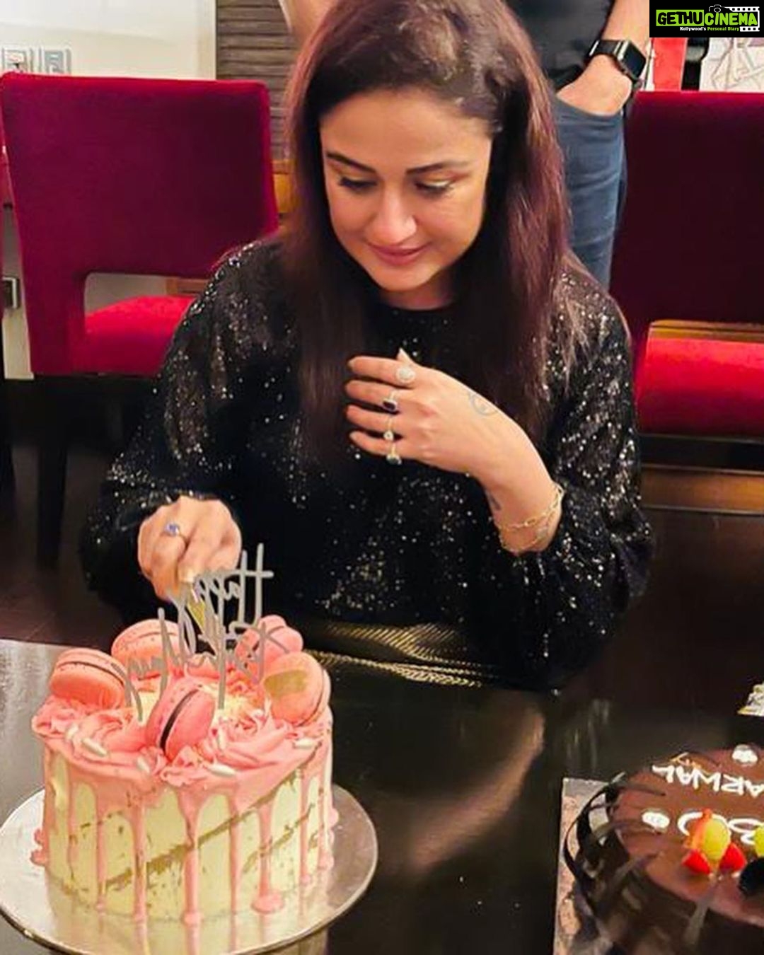 Sonia Agarwal Instagram - Thank u everyone for all ur wishes and thank u my lovely’s for makin it so special for me ..luv u all ..means a lot ❤️🥰