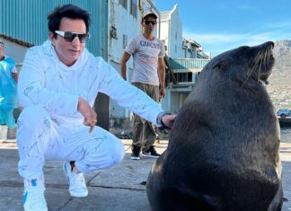 Sonu Sood Instagram - 🦭You have gained too much of weight my friend, let’s go for a Run 🏃‍♀️