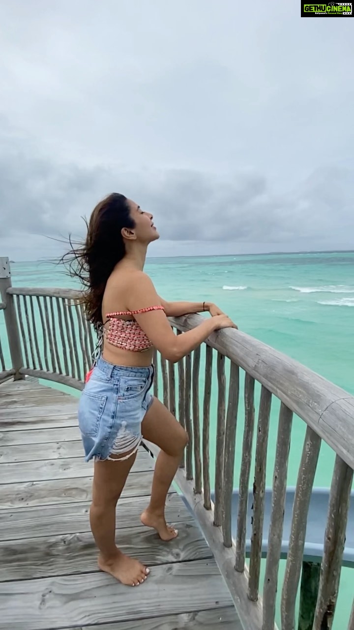 Sophie Choudry Instagram - Feminine and strong, Flower and fire, Forever evolving, Limitless like the ocean. I am woman❤️🔥 Celebrating myself and all the incredible women out there a lil more today! Happy women’s day! #happywomensday #internationalwomensday #limitless #girlpower #strong #loveyourself #celebrateyourself #iamwoman #sophiechoudry