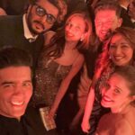 Sophie Choudry Instagram - Celebrating our dearest @apoorva1972 ..50 & pure Gold!! Love u and Bijal and wish you nothing but the best always.. Here’s to making more memories 🥂💕❤️ #makingmemories #friendslikefamily #goodtimes #gold #aboutlastnight