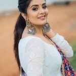 Sreemukhi Instagram - To all the beautiful women out there! ❤️ Happy Women’s Day! ✨ Styling @hemamanohar1 Outfit @an_label2805 PC @verendar_photography Makeup @nookesh.malla Hair @praneetha_beautymakeover #happywomensday #sreemukhi #love