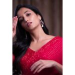 Srinidhi Ramesh Shetty Instagram - Last one for the love of Saree 🌹♥️ MUA - @shreeyapawar_makeup_studio Styled by @ashwin_ash1 & @hassankhan_3 Saree - @singhanias_hyd Jewelry - @chahathjewels Photography - @fotografia.co.in