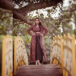 Sruthi Hariharan Instagram – A TV show after eons … 
Dress Designed by : @rajeedesignstudio 
Styled by @zoha.kabir 
Make up by @shivugowda2011 
Hair by @paramesh_hairstylist 
Assisted by @ekiran00007 
Photography by @raghavstudios 
#comingtoterms #tryingtobeinlovewithmyself