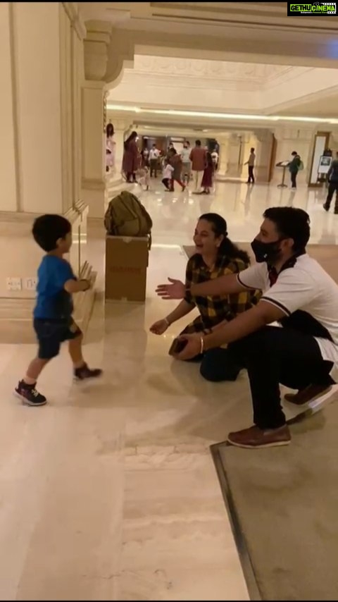 Suja Varunee Instagram - 🐕 The Alpha... The Beta 🐩... & The Little Cub 🐶 Always together ❤️🐾 #togetherforever #togetherness #familylove #familytime #alpha #beta #littlecub #playtime ITC Grand Chola, Chennai