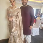 Suja Varunee Instagram - 💜 Me & My King 👑 💜 @shivakumarr20 💕 Photo courtesy my dearest @ssr_aaryann ❤️🙏 #myking #myking👑 #mykingdom #mybae #mylife❤️ #mylove #myworld #mine Sheraton Chola Hotel Chennai