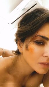 Sunny Leone Instagram - Agent M !!!! Wounded 💉 . . Find out what happened to her on #Anamika ! Releasing on 10th March on @mxplayer . . @sonnalliseygall @vikrampbhatt @rahuldevofficial @samirsoni123 Thanks @tomasmoucka for your amazing work!