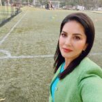 Sunny Leone Instagram - Full day of press and work but nothing beats making it to soccer practice in time.