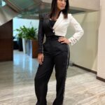 Sunny Leone Instagram - Walking…walking…walking… Outfit @labelnupurgupta Accessories @arzonai_jewellery styled by @hitendrakapopara Assisted by @sameerkatariya92 @tanyakalraaa make up @starstruckbysl