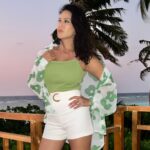 Sunny Leone Instagram - Love the Maldives sunset! @SIGNATURECOLLECTIONMALDIVES @HIDEAWAYBEACHMALDIVES @ASYOUPLAN Outfit by @__madeforher__ styled by @hitendrakapopara Hideaway Beach Resort & Spa Maldives