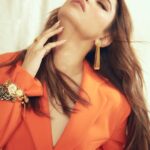 Tamannaah Instagram - Orange is not the new black it’s just bloody orange 🍊 Suit : @aak.ch Jewellery : @radhikaagrawalstudio Styling : @sanamratansi Assisted by : @rajasidatar Hair : @tinamukharjee Makeup : @billymanik81 Photographed by : @kadamajay